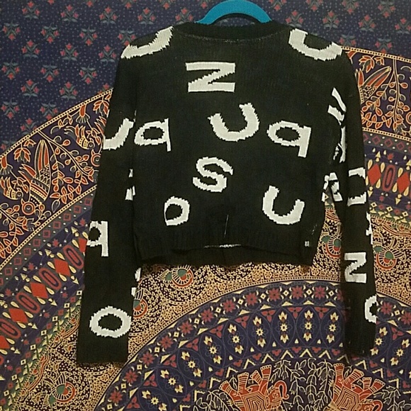 Black and White LETTER SWEATER - Picture 2 of 4